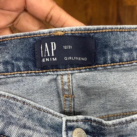 Gap Distressed girlfriend Blue Jeans size 12 - Picture 5 of 5